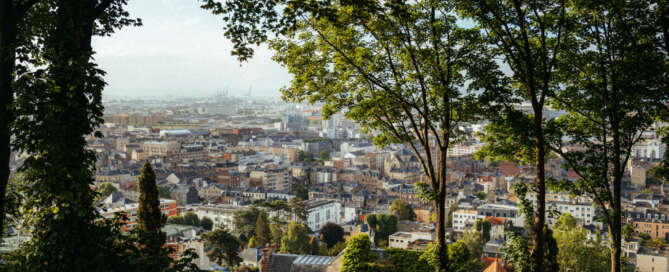 Vue depuis les hauteurs sur Honfleur © Buchowski & Vagabonde