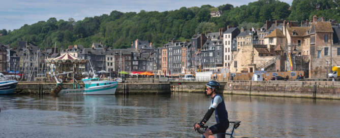 A cycling adventure in Normandy with Matthieu Tordeur, Honfleur harbour © Thomas Le Floch