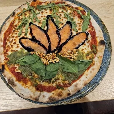 Pizza inspirée des Nymphéas © Alain Desseaux