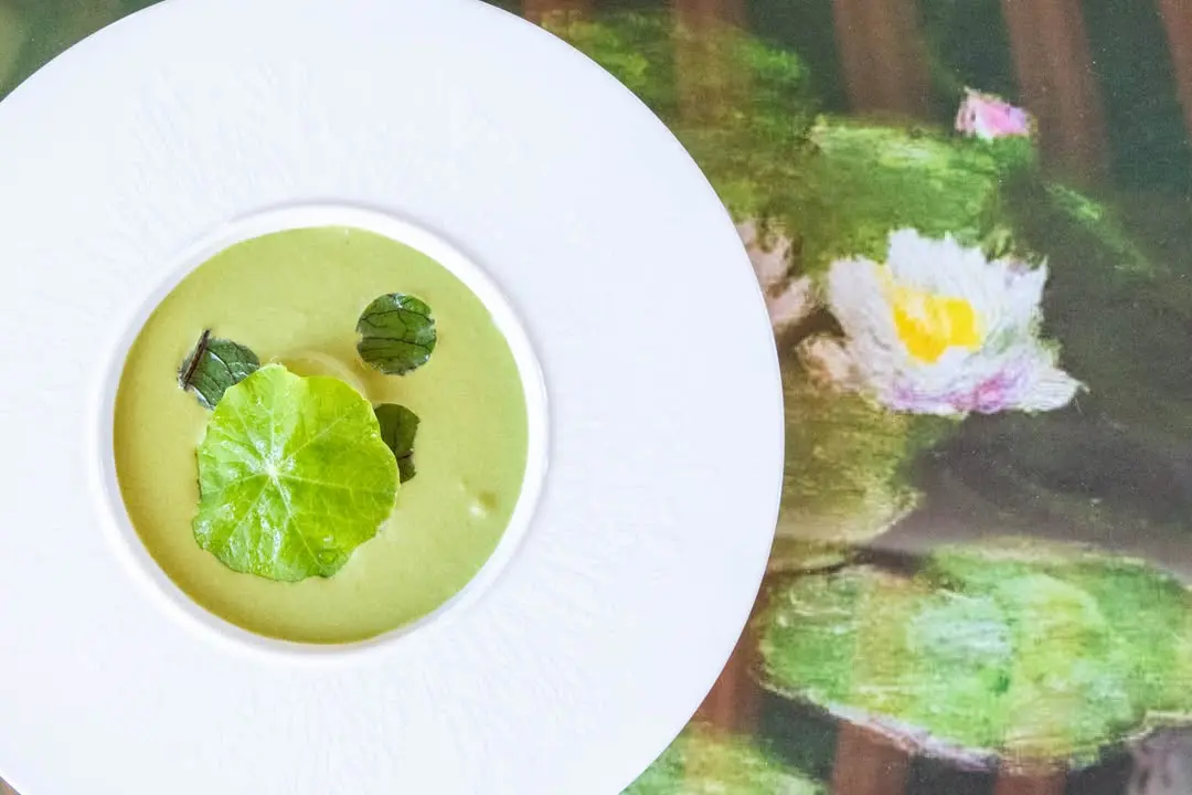 Menu des Impressionnistes à l'Échiquier de Tilly, à l'occasion du centenaire de la disparition de Monet et de "Monet Gourmet" 2026